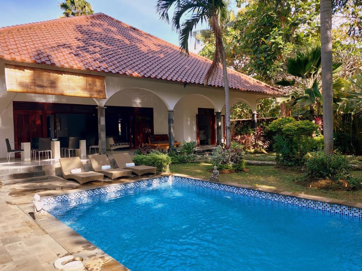 Villa Kelapa Lovina Exteriör bild