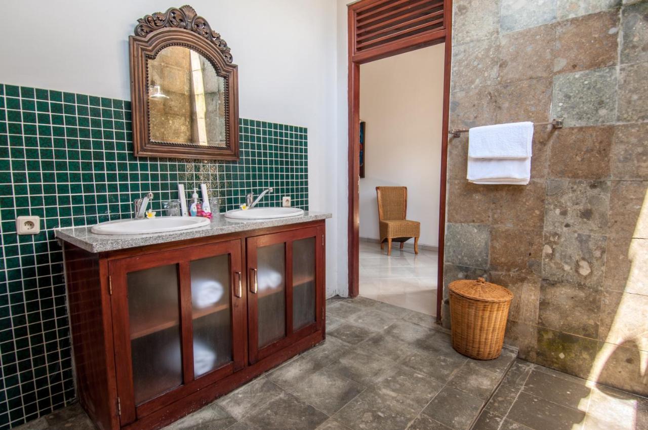 Villa Kelapa Lovina Exteriör bild