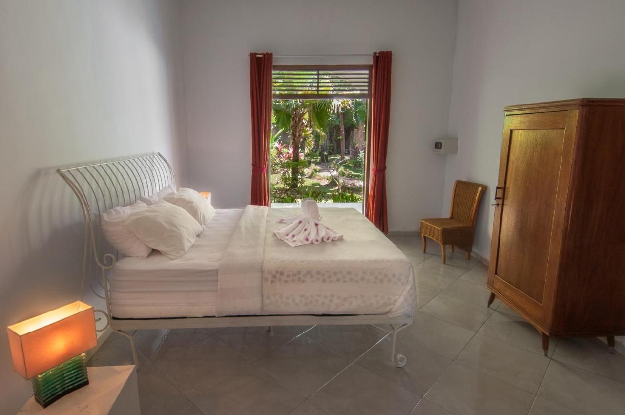 Villa Kelapa Lovina Exteriör bild